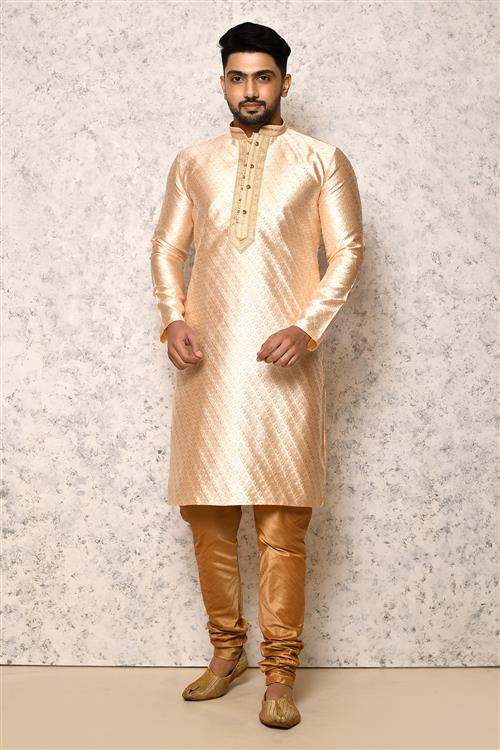 https://media.vinhemfashion.com/Images/RajsahiVol5BVLS441B0PD4J8XL2/image/designer